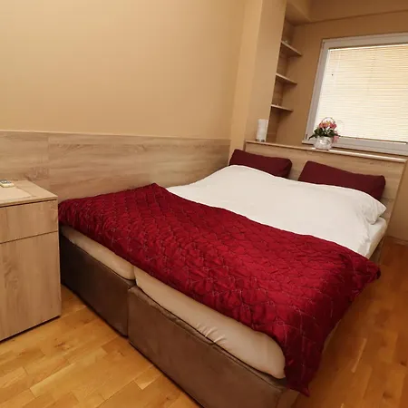 Luxury Apartments - With Balcony 12 And 12A Skopje Exterior photo