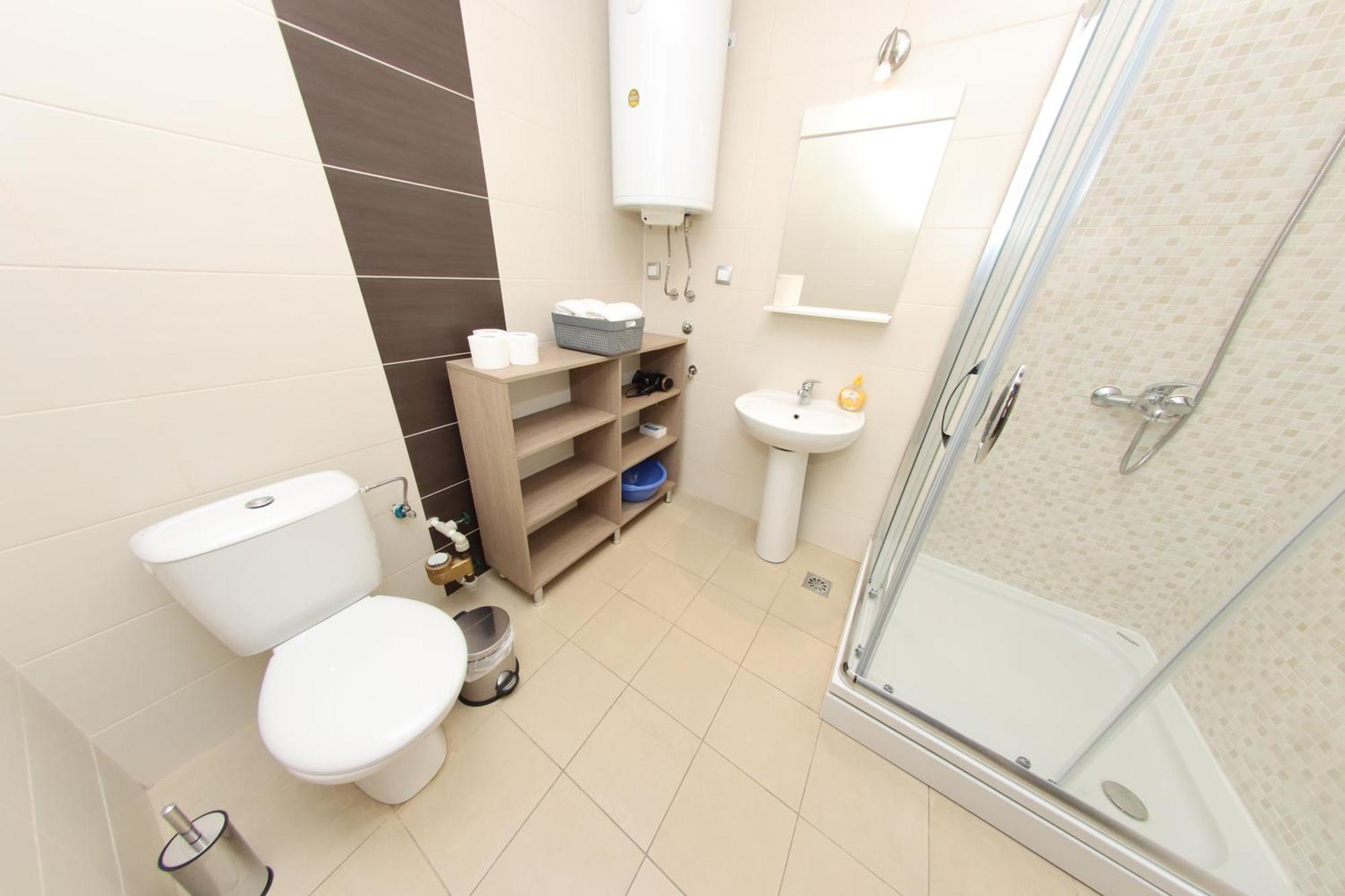 Luxury - With Balcony 12 And 12a Apartment *