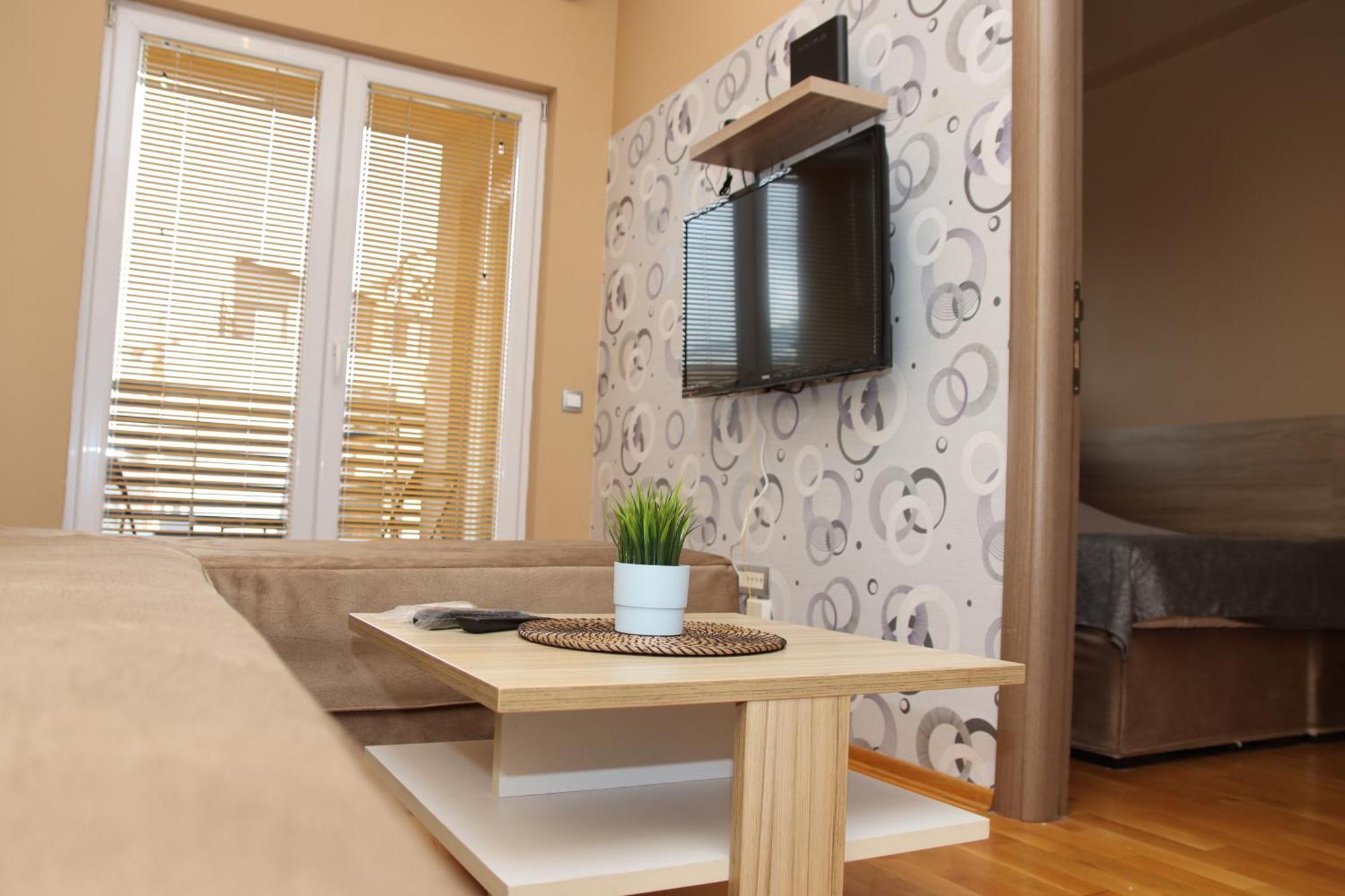 Luxury - With Balcony 12 And 12a Skopje
