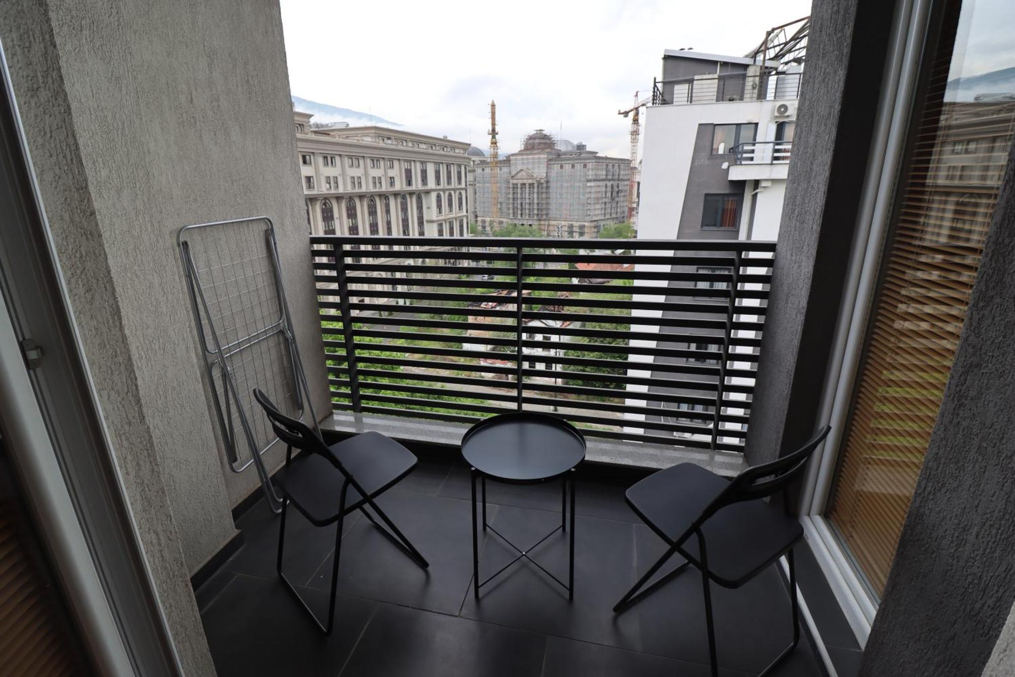 Luxury - With Balcony 12 And 12a