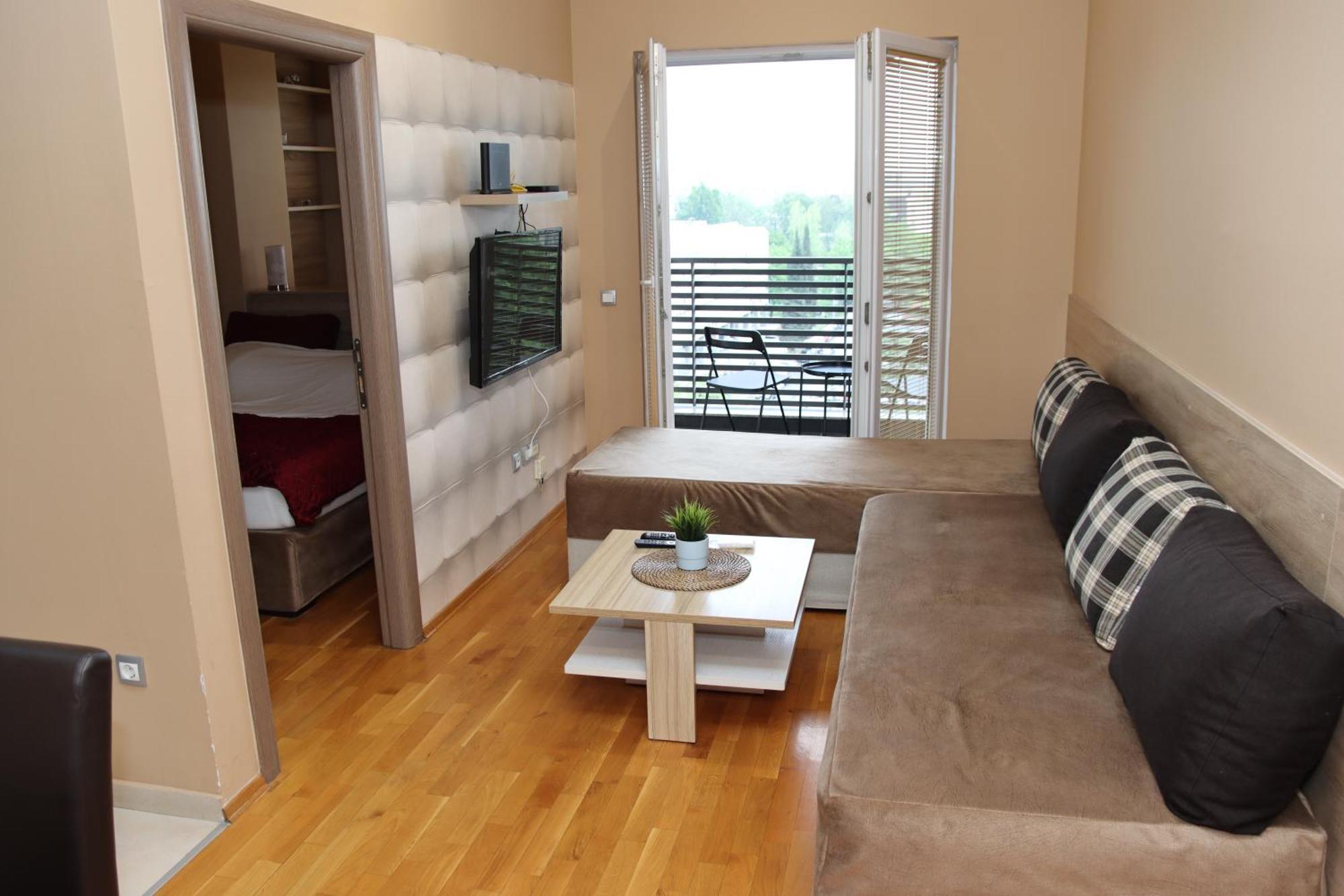 Apartment Luxury - With Balcony 12 And 12a *